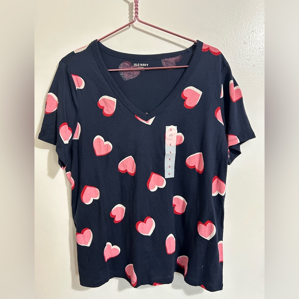 NWT Old Navy Women’s Heart t-shirt